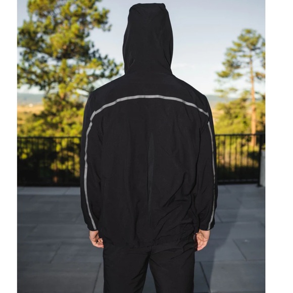 vitality prime windbreaker in midnight - Picture 10 of 11